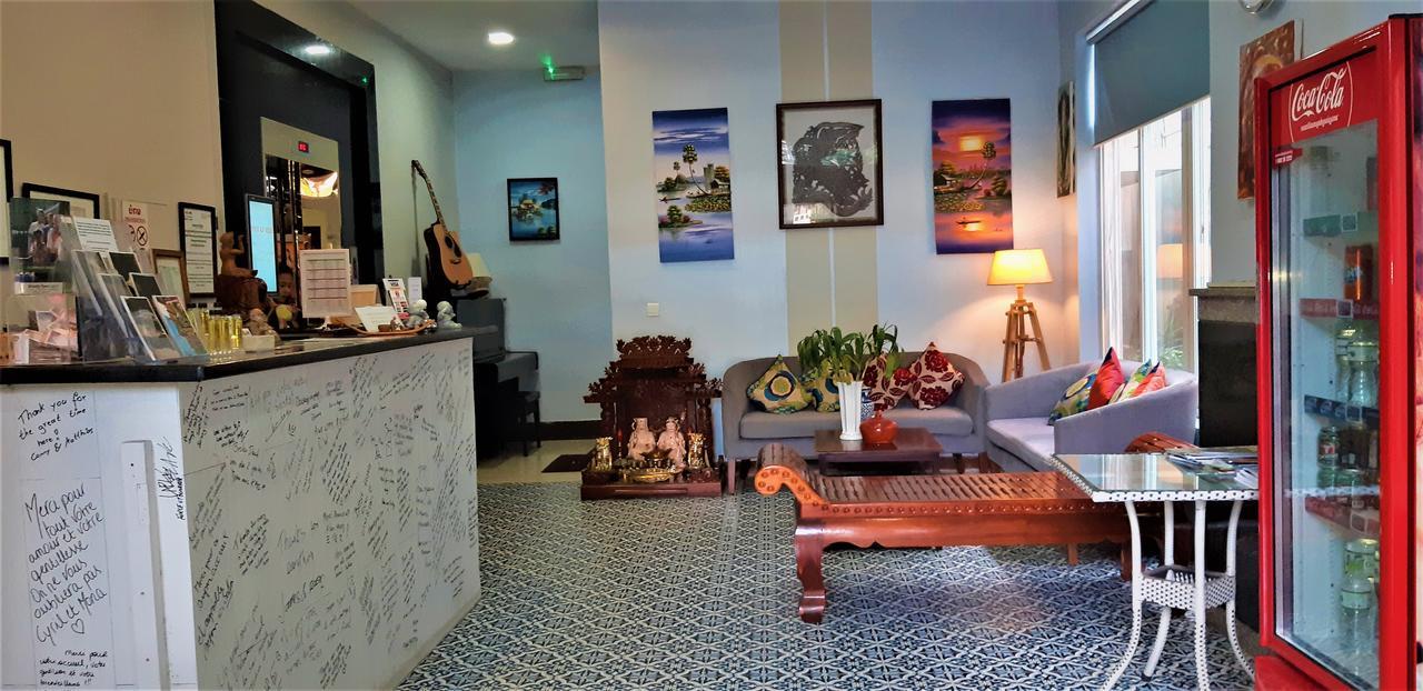 Lalune Hotel Phnom-Penh Buitenkant foto