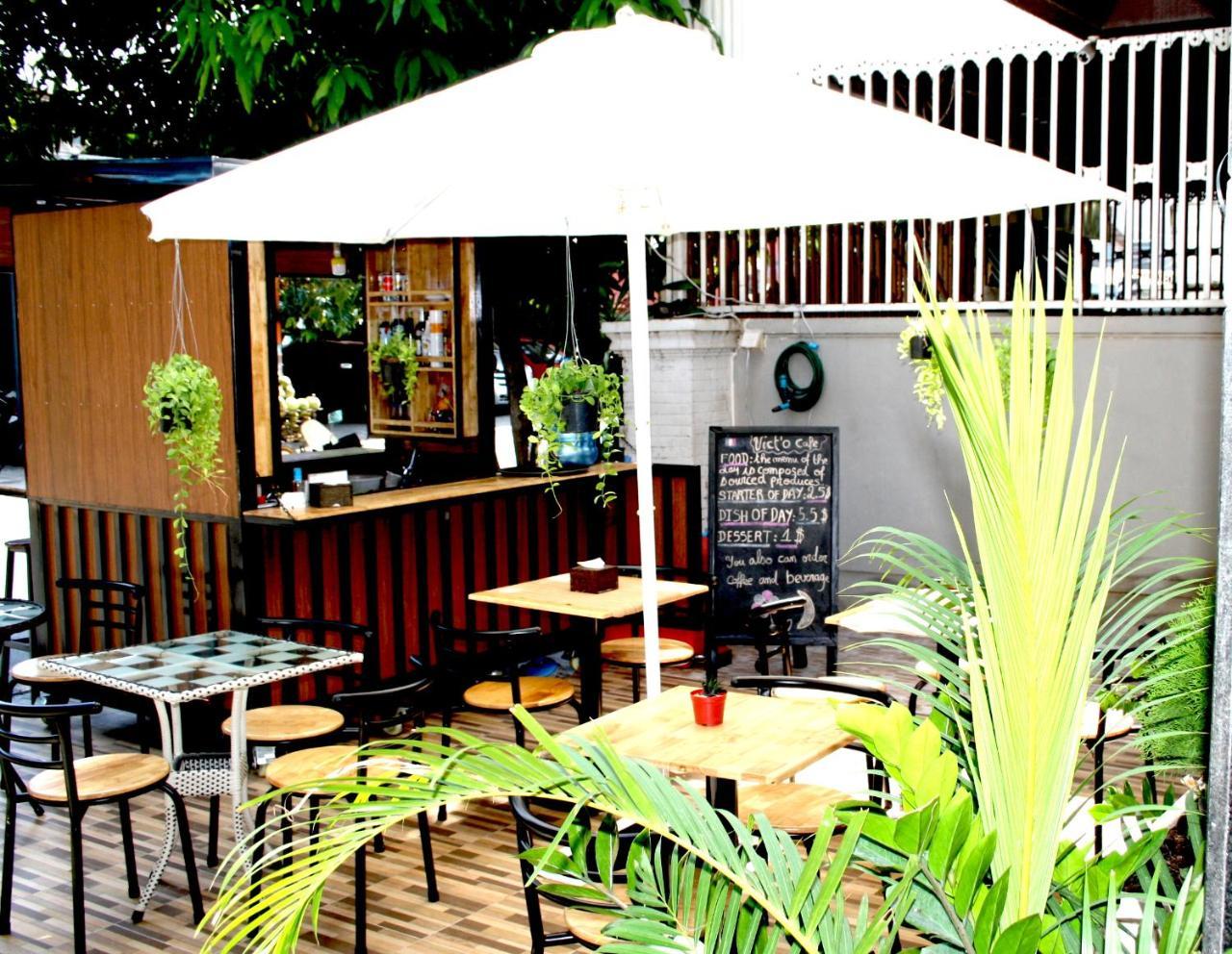 Lalune Hotel Phnom-Penh Buitenkant foto