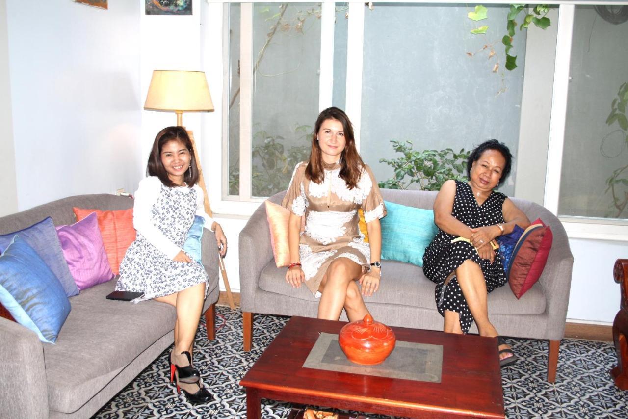 Lalune Hotel Phnom-Penh Buitenkant foto