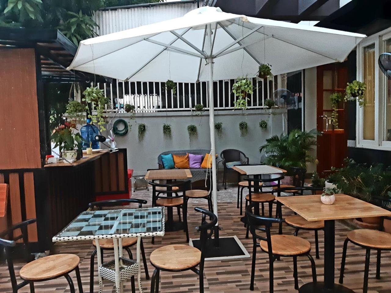 Lalune Hotel Phnom-Penh Buitenkant foto